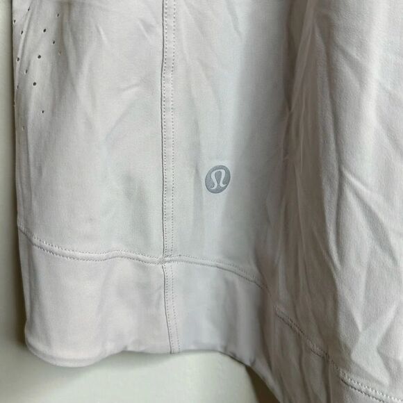 Lululemon Athletic gray top - Picture 4 of 4